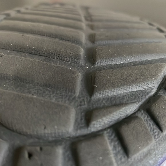 Crocs - Picture 8 of 17